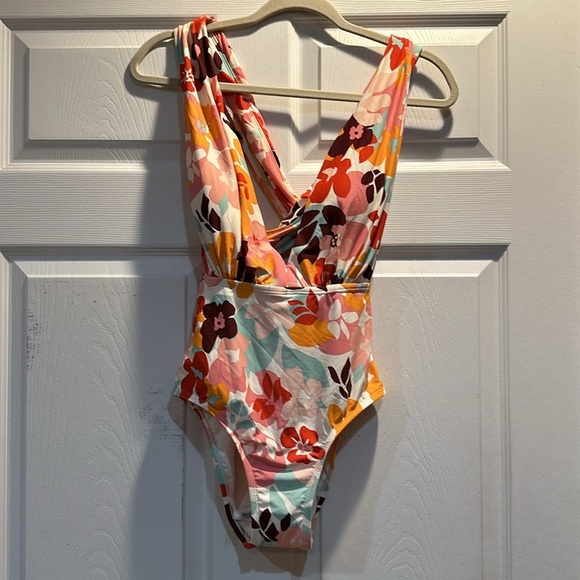 NWT! Sea Angel Potpourri Floral Cross Back One Piece Swimsuit M bathing suit - Picture 2 of 9